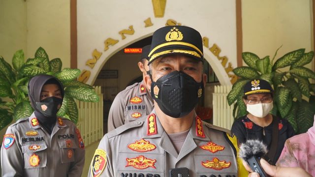 Pastikan Prokes Ketat saat Kegiatan PTM di SMAN 1 Surabaya, Kapolrestabes: Kita Perhatikan dan Awasi