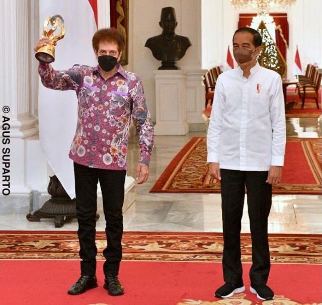 Dukung Konser HUT ke-48 God Bless, Jokowi: Bagian Penting Perjalanan Sejarah Musik Tanah Air