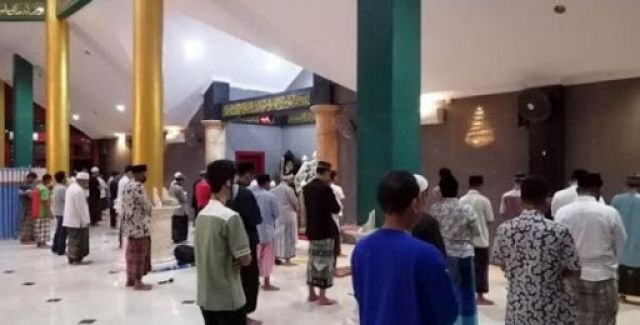 Awas! Ditemukan 4 Klaster Ramadan, di Antaranya Tarawih dan Bukber